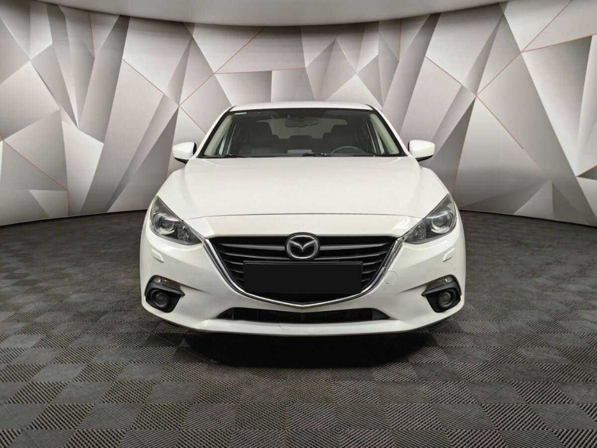 Mazda 3 с пробегом — 2014 год. Фото: #6