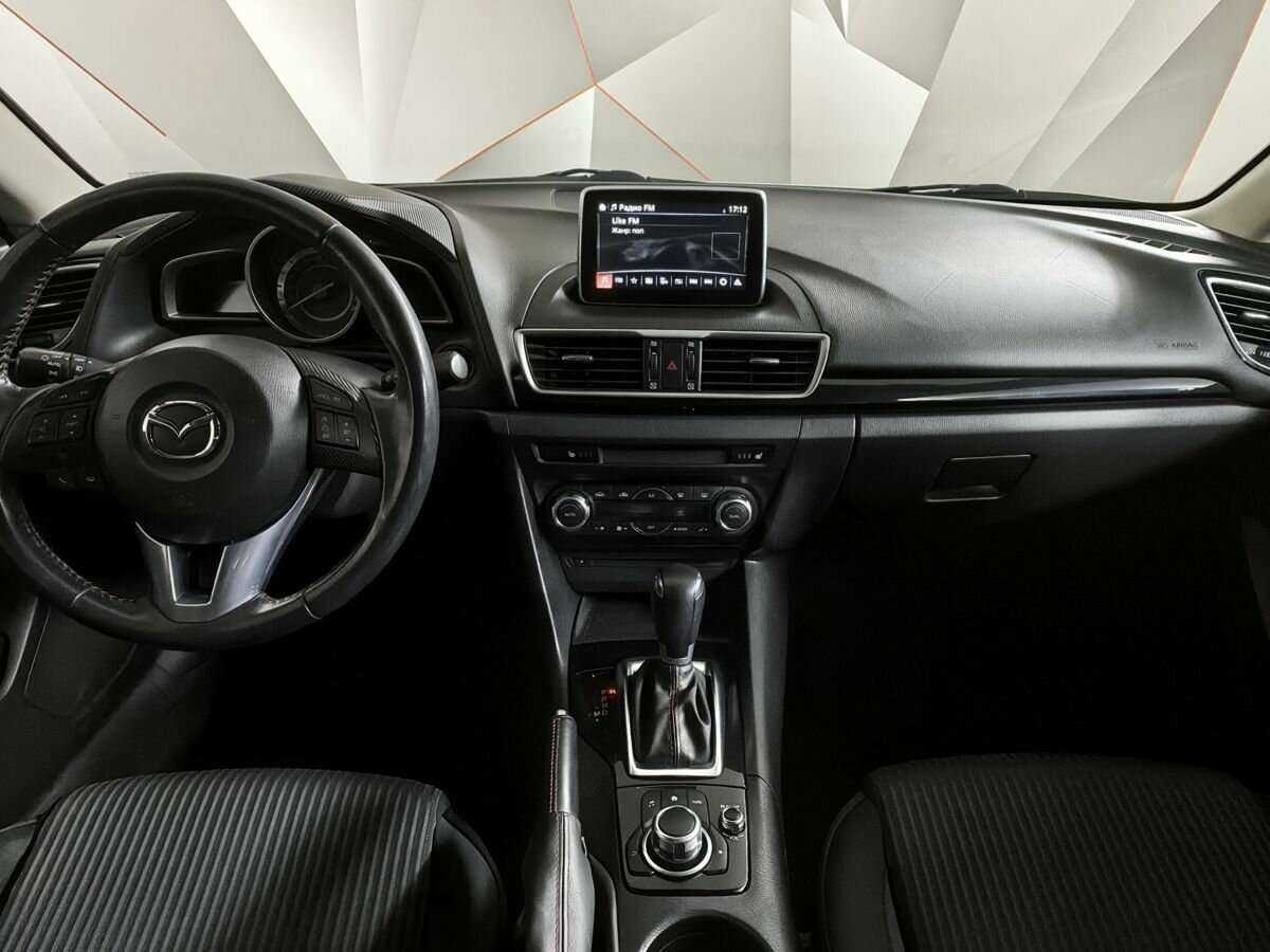 Mazda 3 с пробегом — 2014 год. Фото: #9