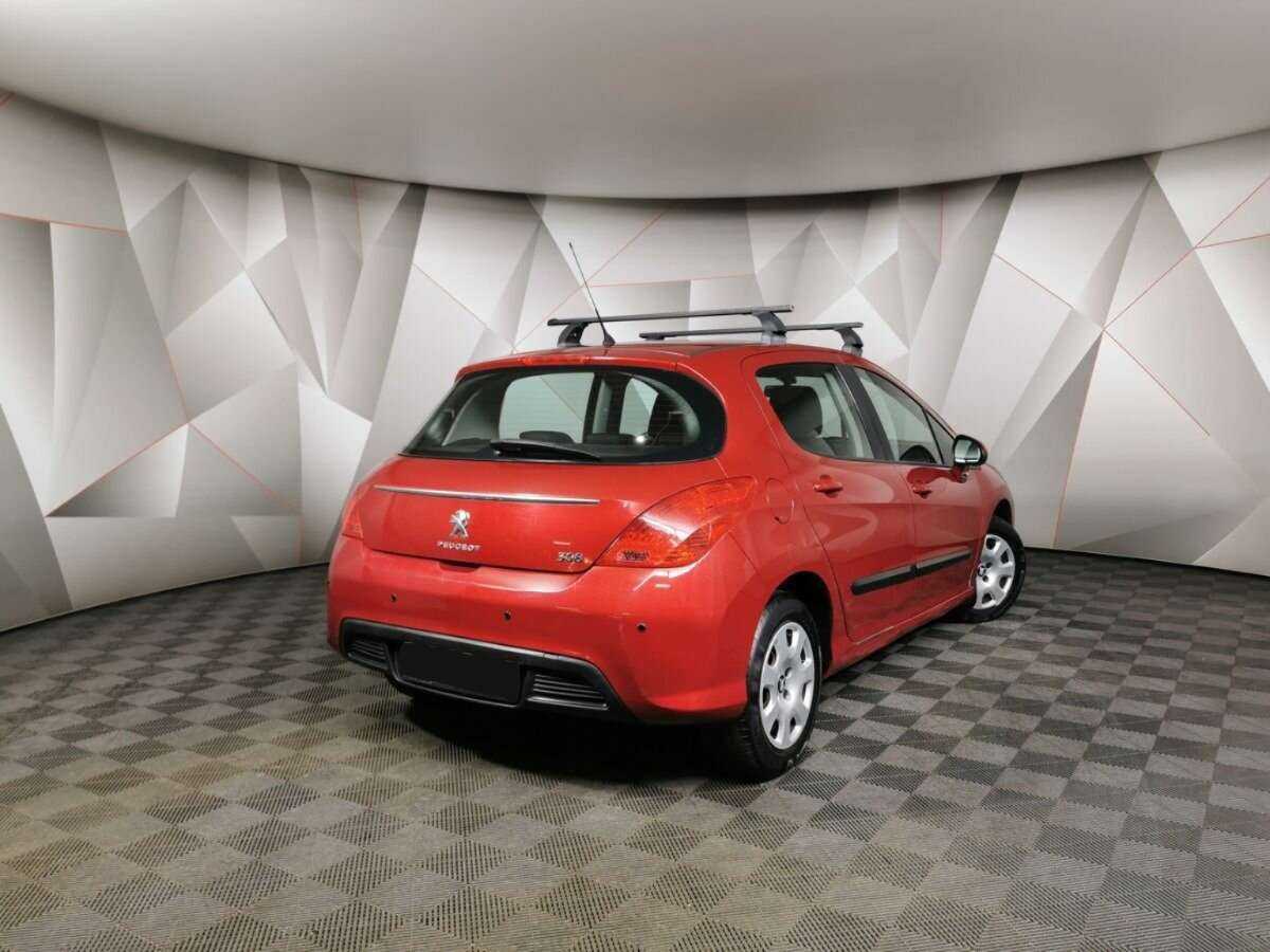 Peugeot 308 с пробегом — 2011 год. Фото: #1