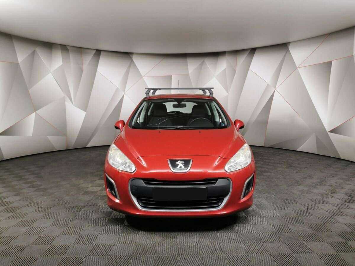 Peugeot 308 с пробегом — 2011 год. Фото: #6