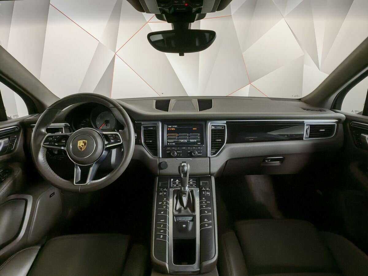 Porsche Macan с пробегом — 2015 год. Фото: #7