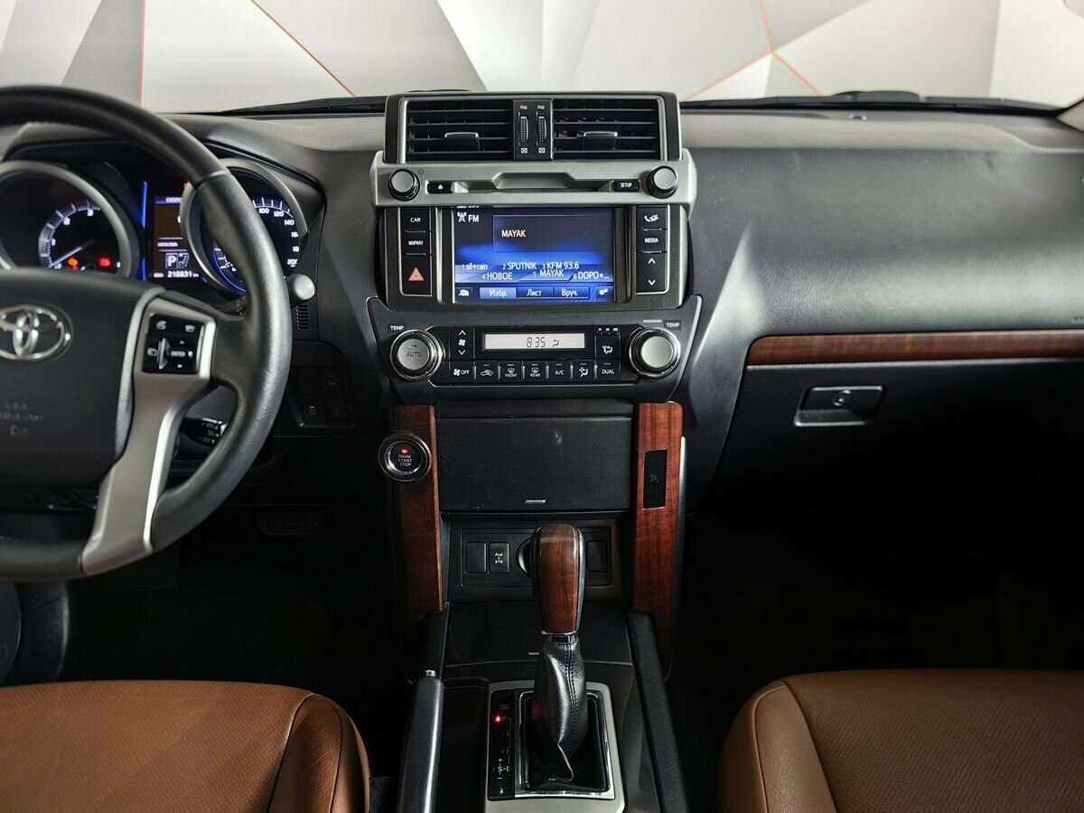 Toyota Land Cruiser Prado с пробегом — 2015 год. Фото: #9
