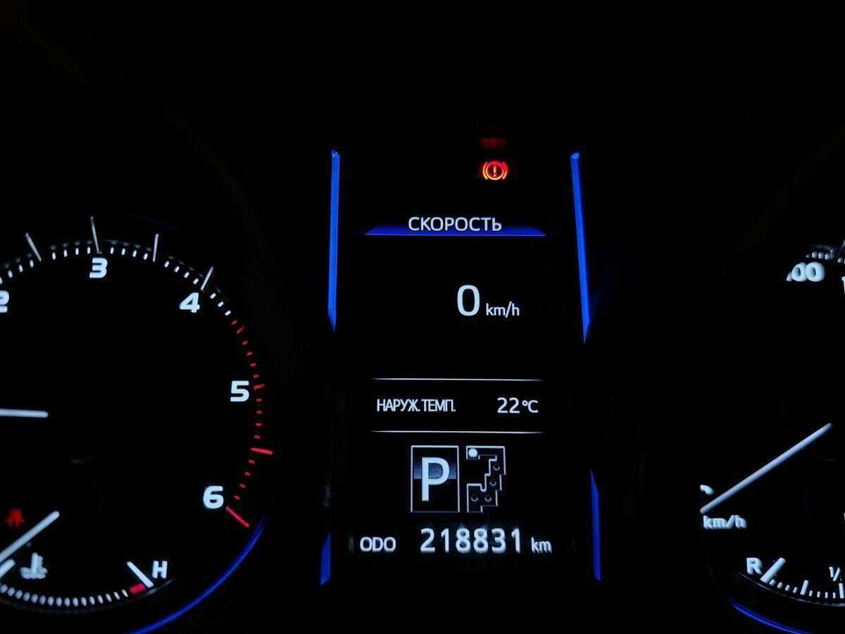 Toyota Land Cruiser Prado с пробегом — 2015 год. Фото: #14