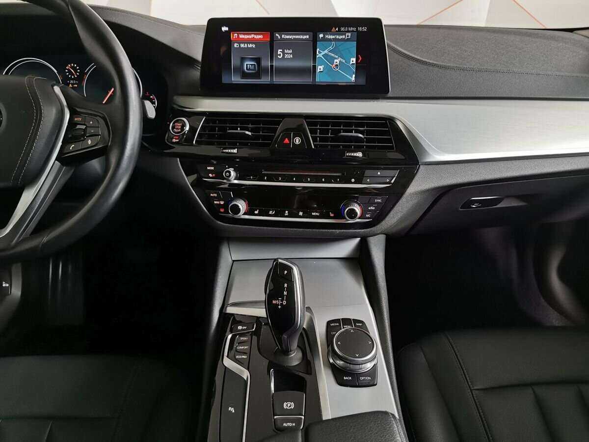 BMW 5 серии с пробегом — 2018 год. Фото: #10