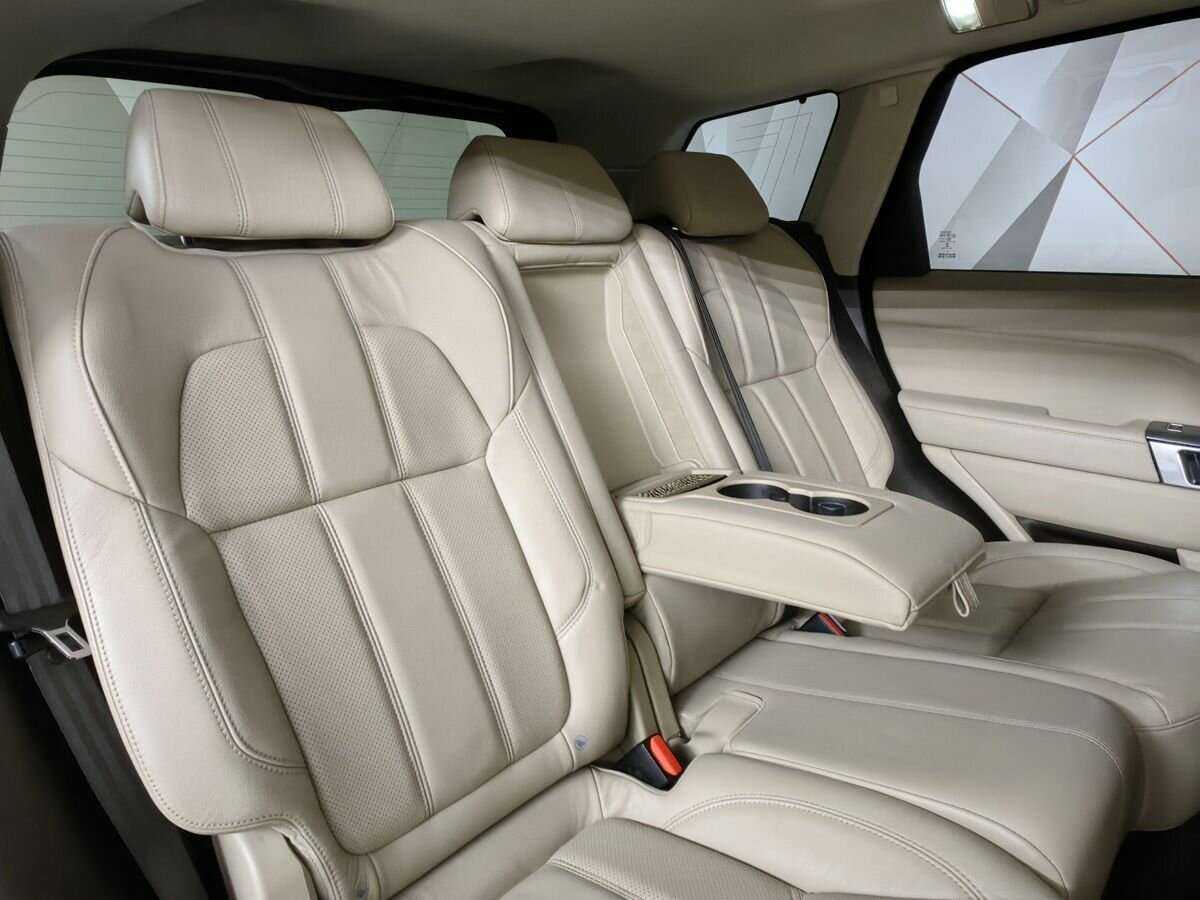 Land Rover Range Rover Sport с пробегом — 2014 год. Фото: #12