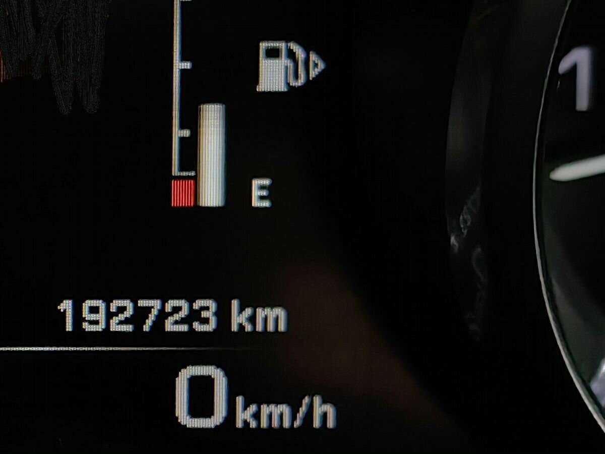 Land Rover Range Rover Sport с пробегом — 2014 год. Фото: #15