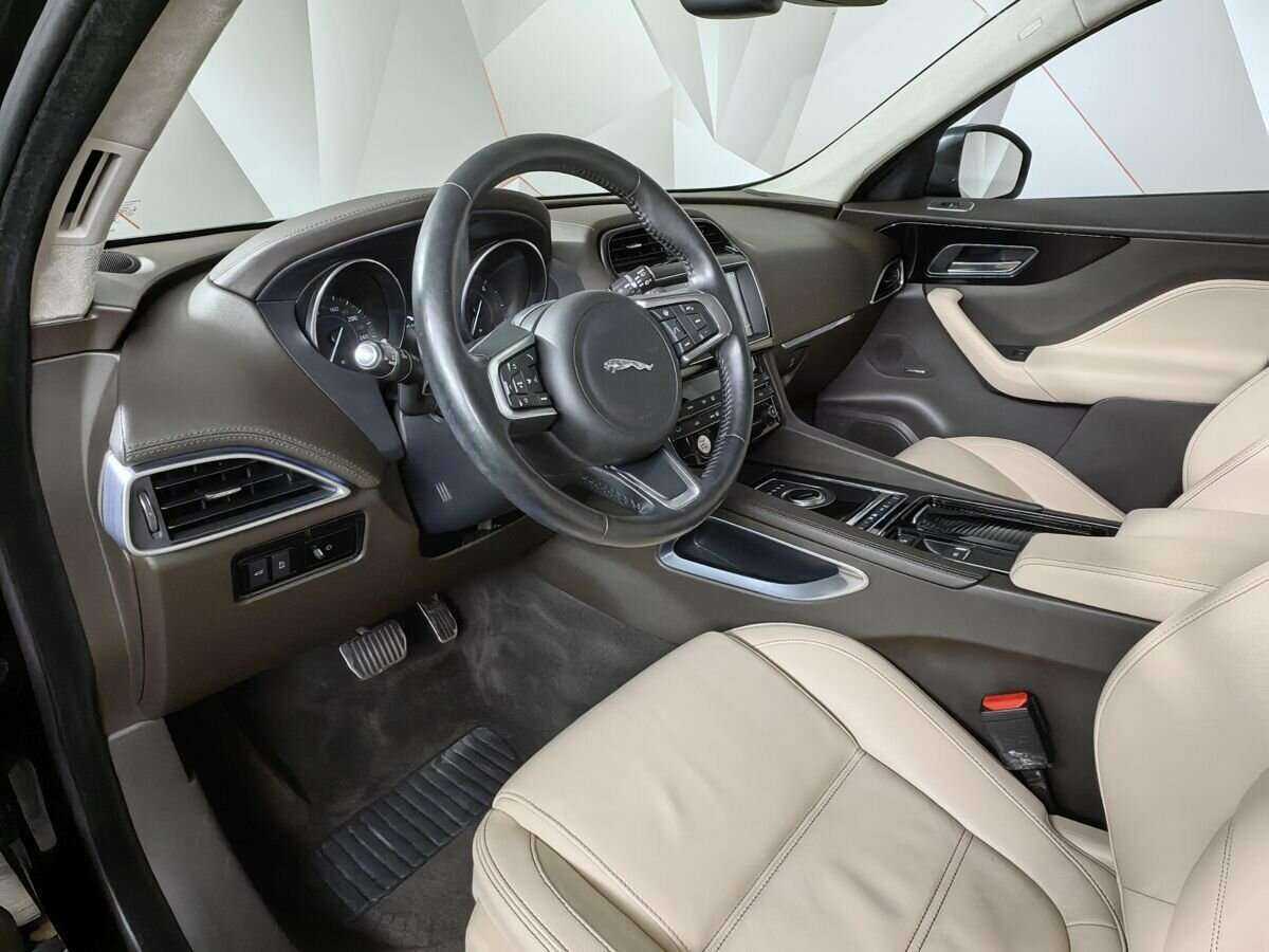 Jaguar F-Pace с пробегом — 2018 год. Фото: #13