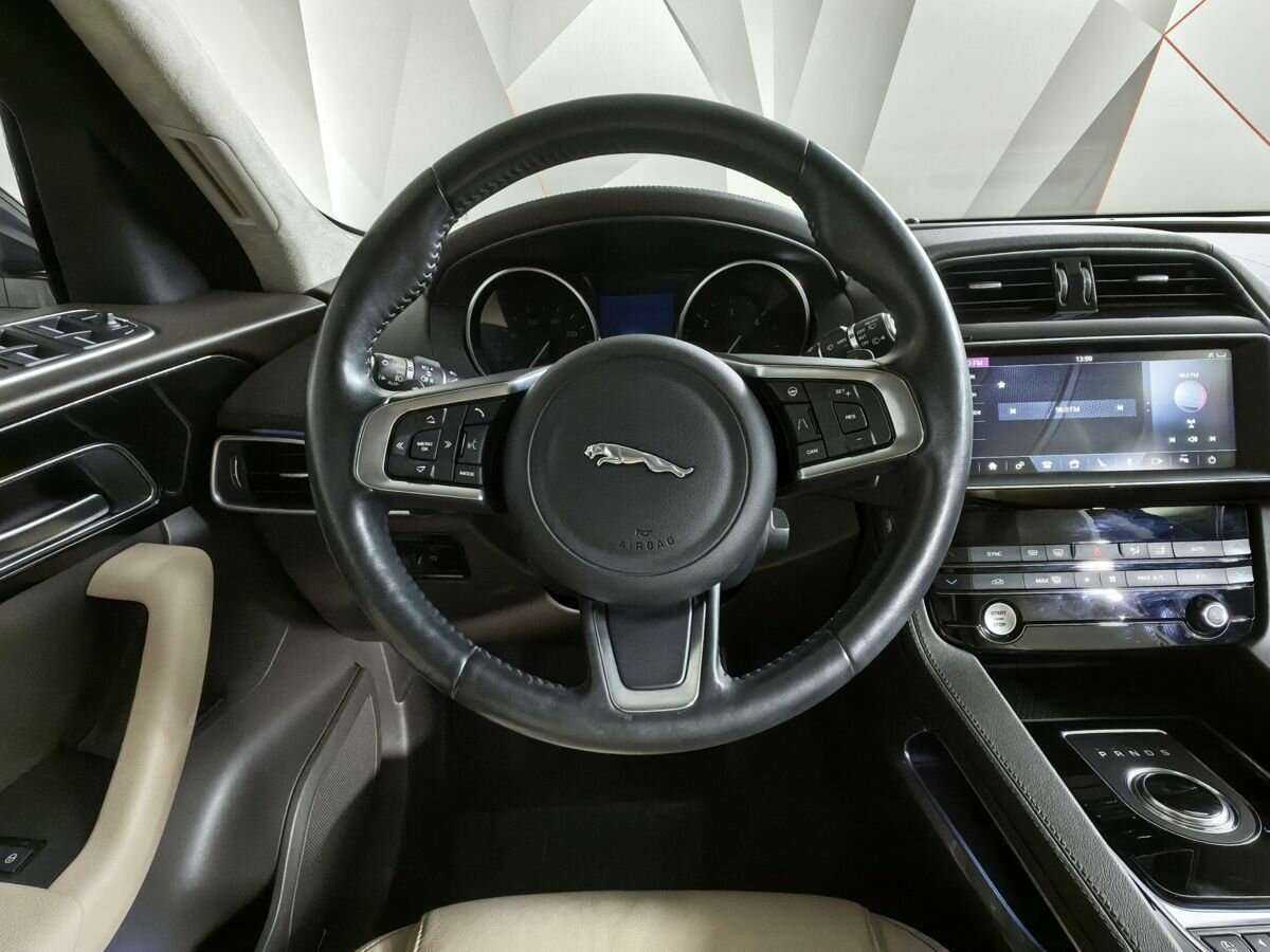 Jaguar F-Pace с пробегом — 2018 год. Фото: #14