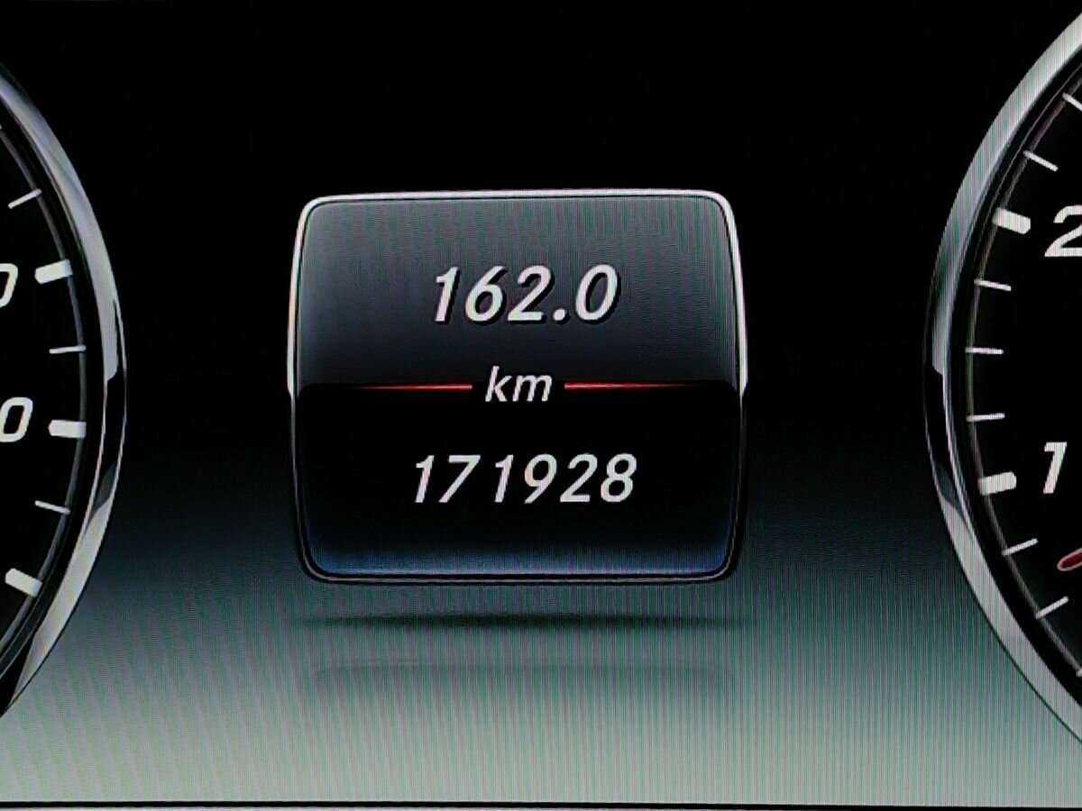 Mercedes-Benz S-Класс с пробегом — 2015 год. Фото: #17