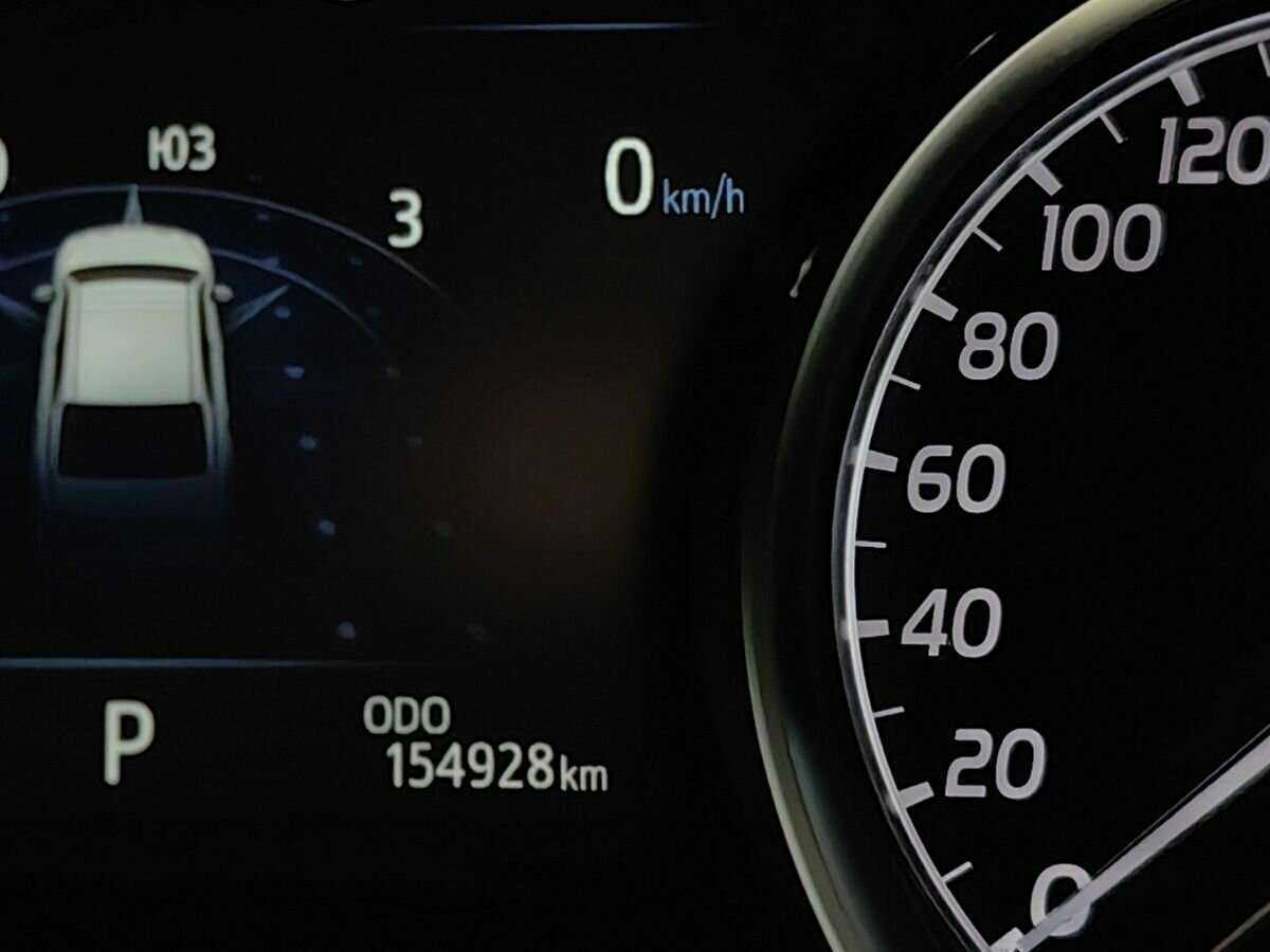 Toyota Camry с пробегом — 2020 год. Фото: #16