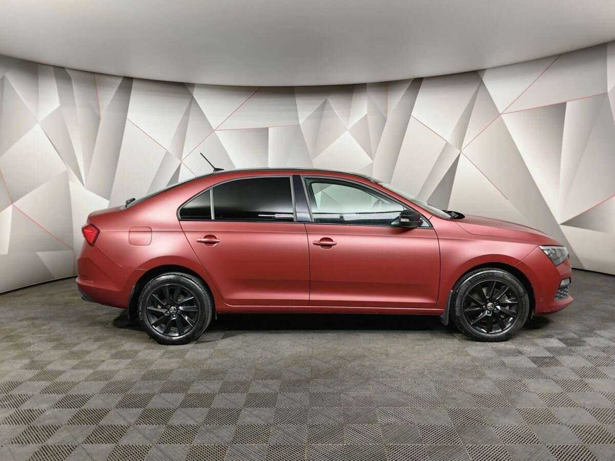 Skoda Rapid с пробегом — 2021 год. Фото: #5