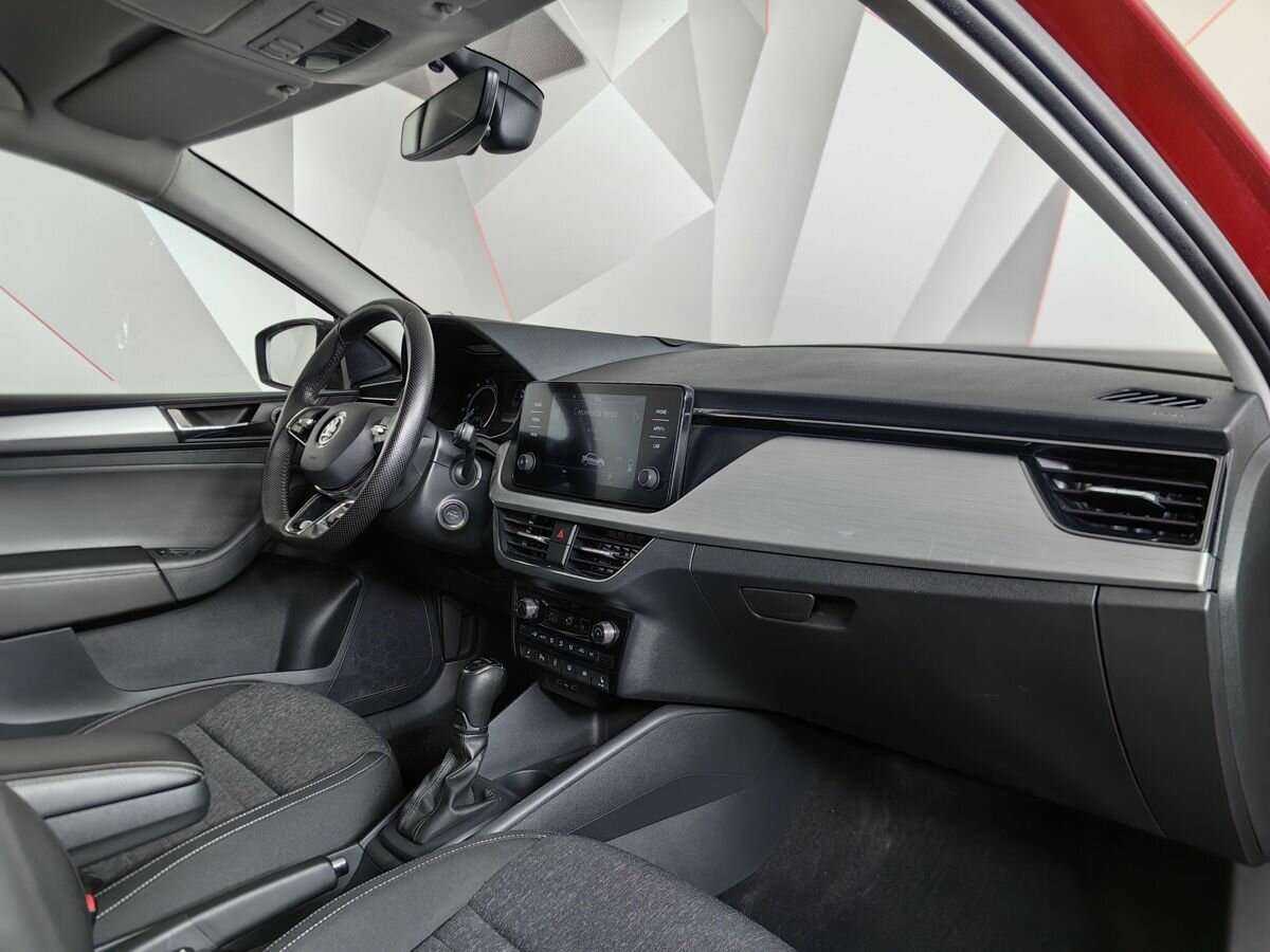 Skoda Rapid с пробегом — 2021 год. Фото: #8