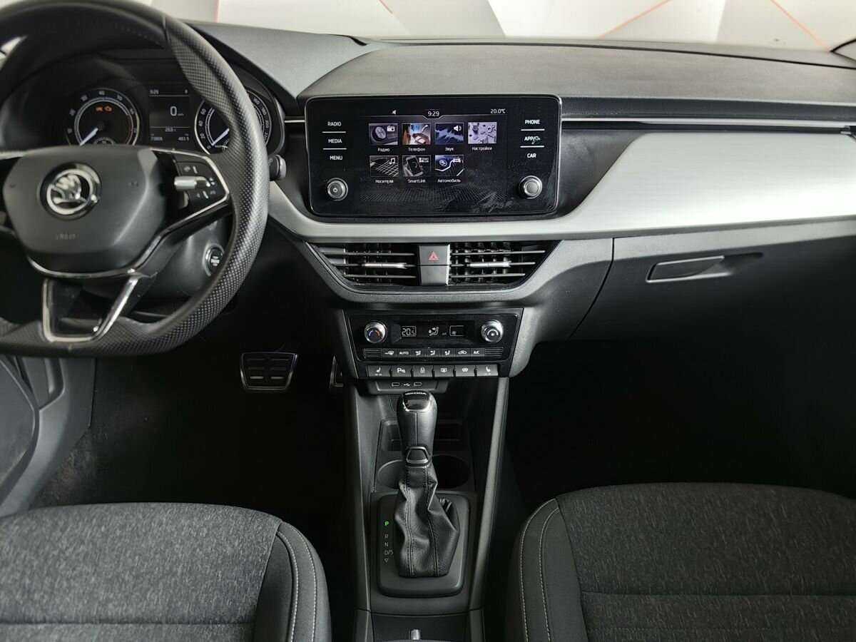 Skoda Rapid с пробегом — 2021 год. Фото: #10