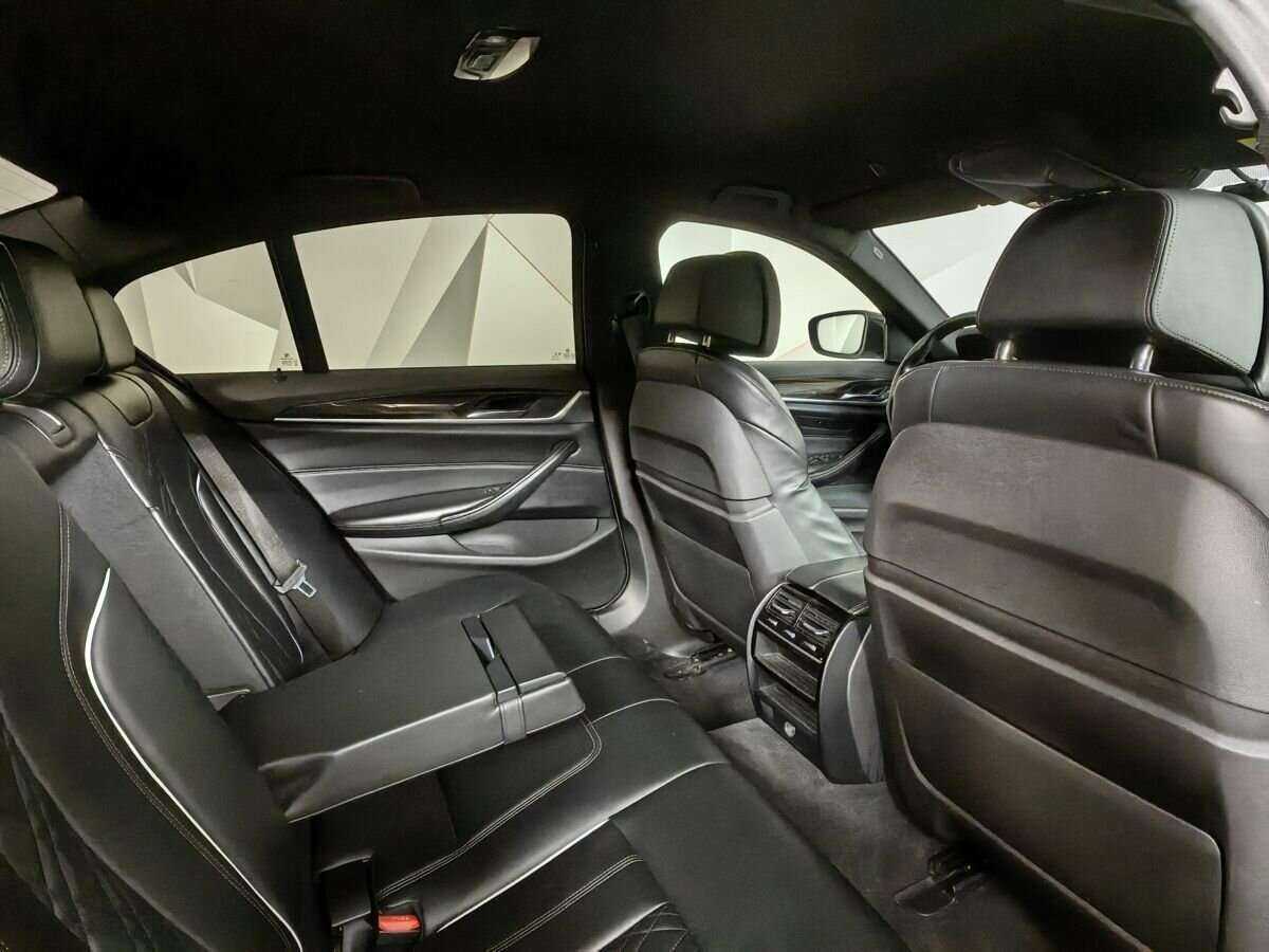 BMW 5 серии с пробегом — 2017 год. Фото: #8