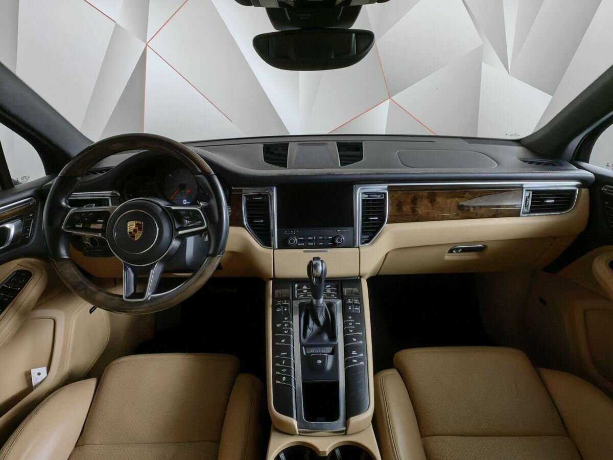 Porsche Macan с пробегом — 2016 год. Фото: #8