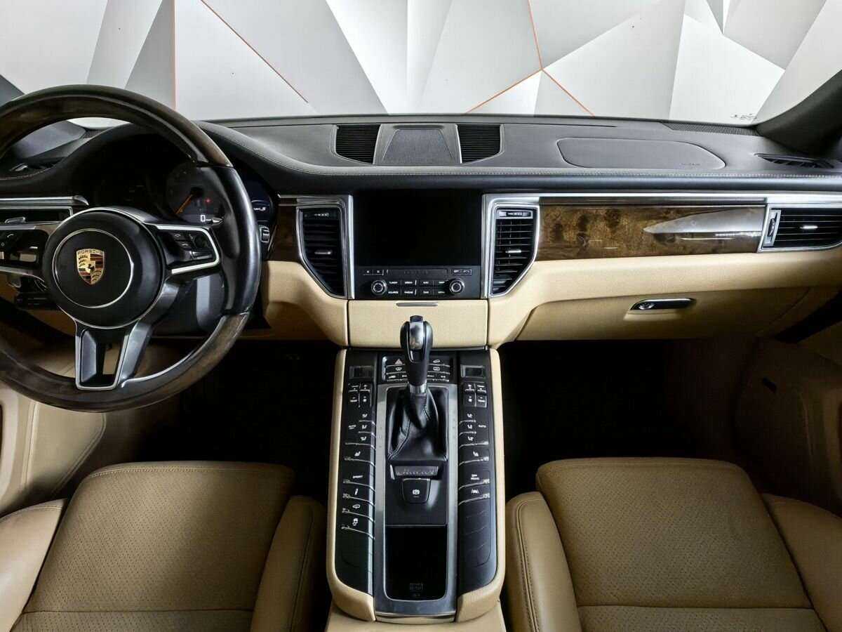 Porsche Macan с пробегом — 2016 год. Фото: #9