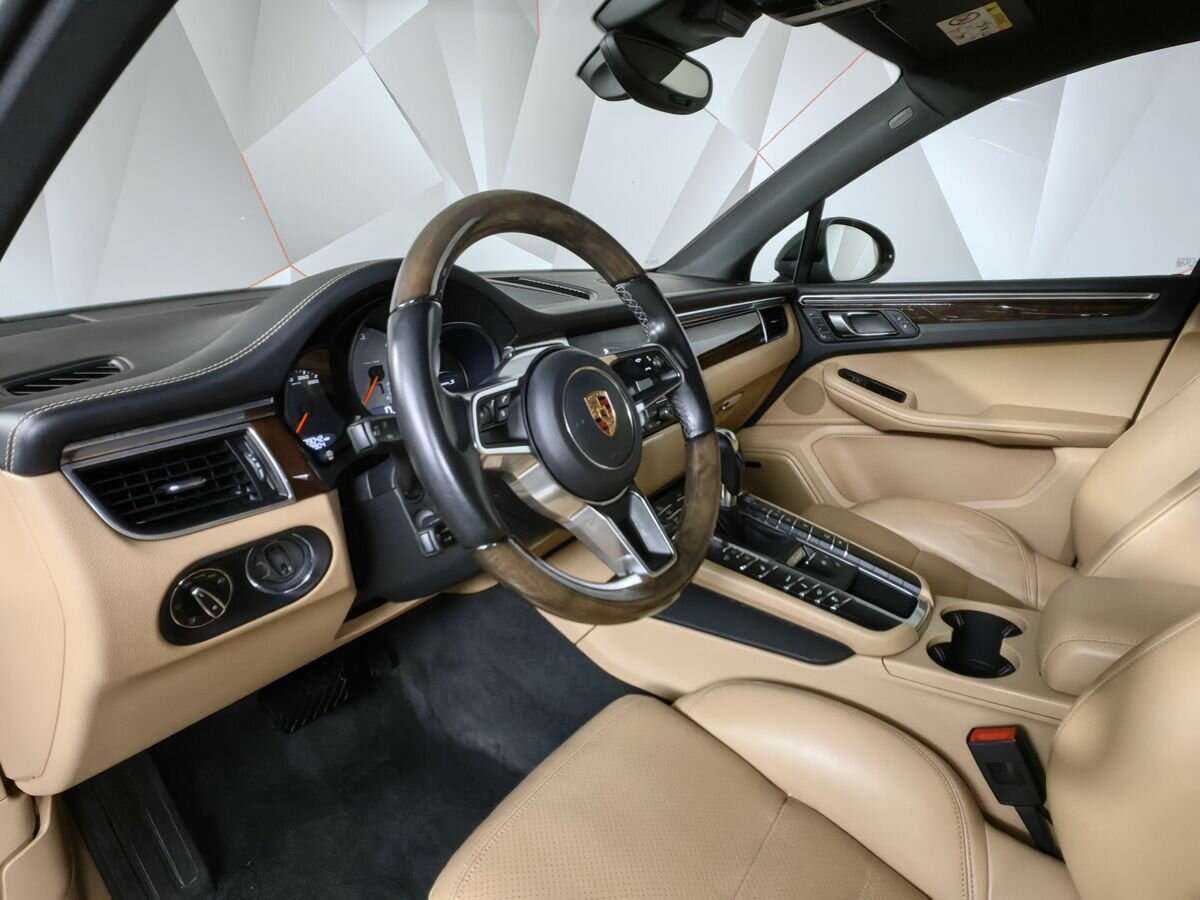 Porsche Macan с пробегом — 2016 год. Фото: #12