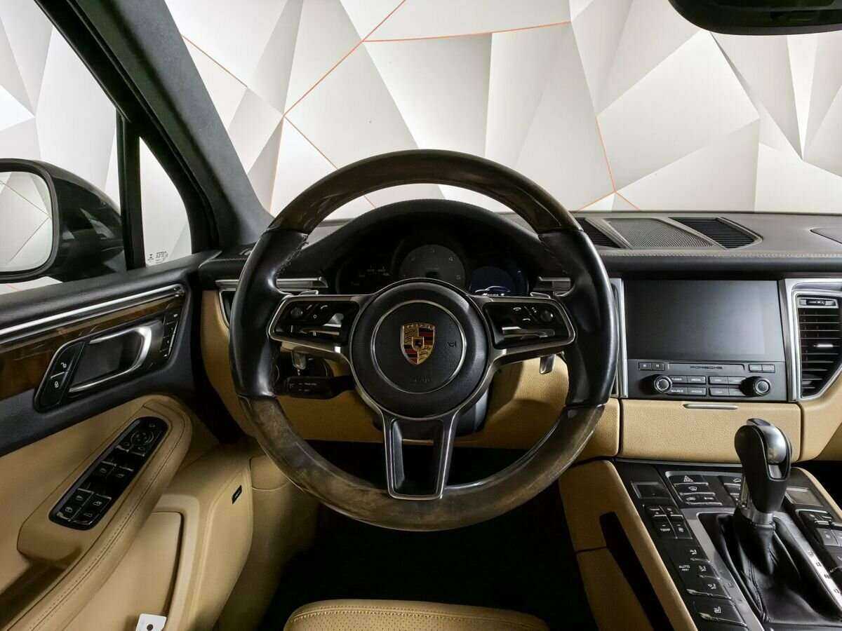 Porsche Macan с пробегом — 2016 год. Фото: #13