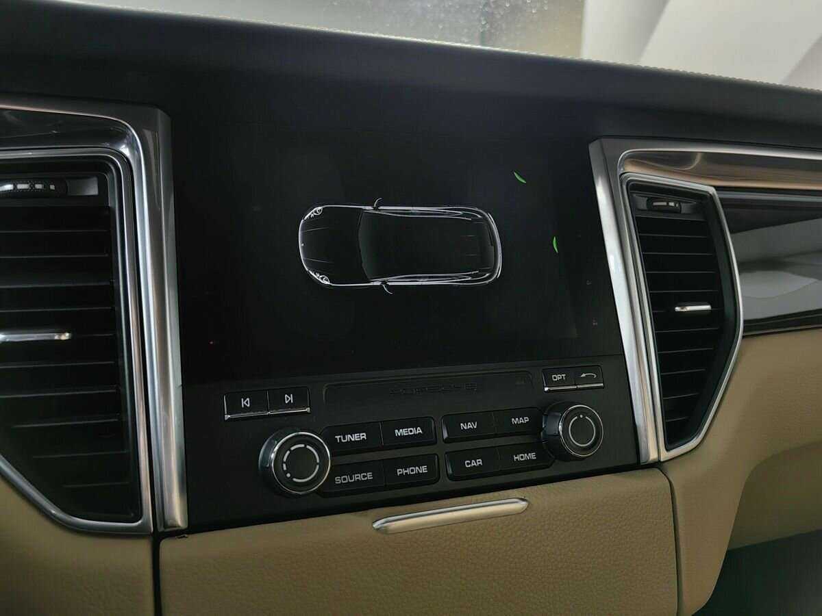 Porsche Macan с пробегом — 2016 год. Фото: #14