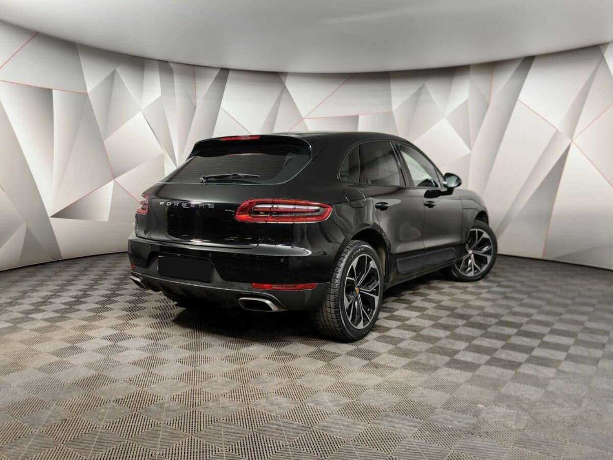 Porsche Macan с пробегом — 2018 год. Фото: #1