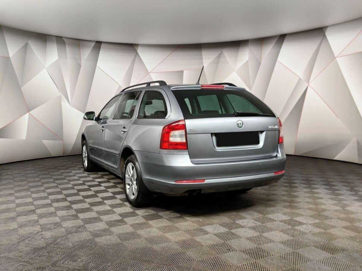 Skoda Octavia с пробегом — 2011 год. Фото: #3