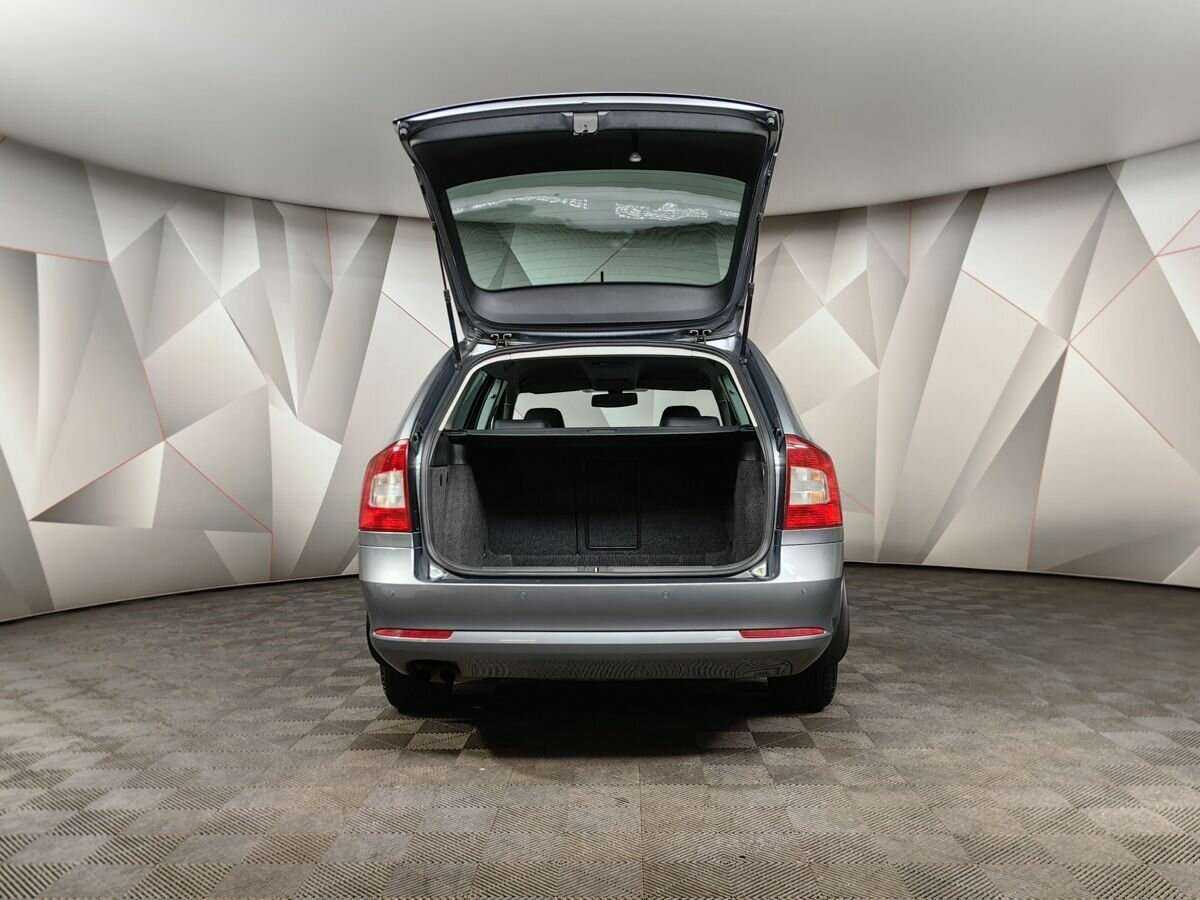 Skoda Octavia с пробегом — 2011 год. Фото: #16