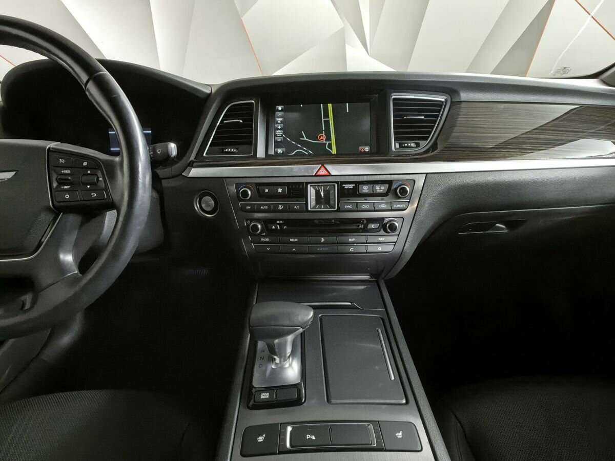 Genesis G80 с пробегом — 2017 год. Фото: #8