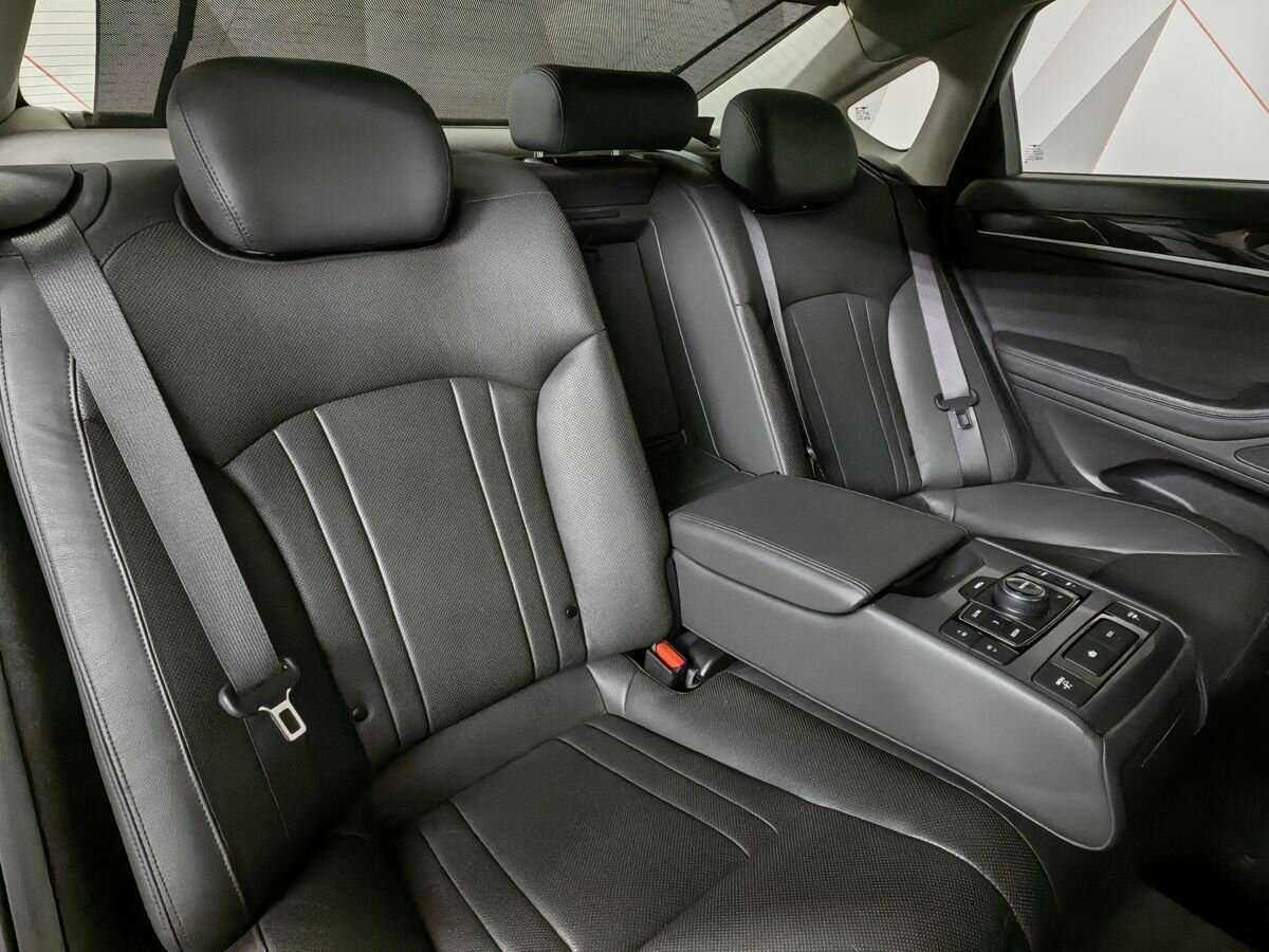 Genesis G80 с пробегом — 2017 год. Фото: #10