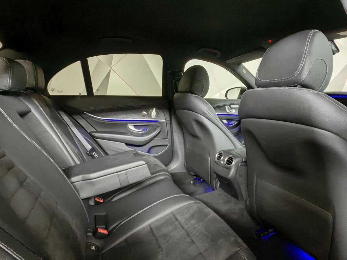 Mercedes-Benz E-Класс с пробегом — 2017 год. Фото: #11