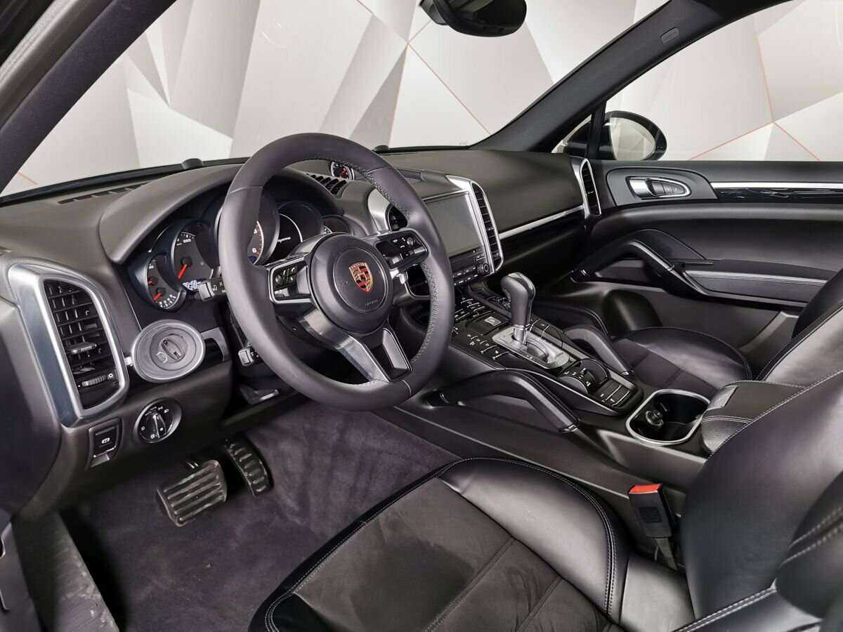 Porsche Cayenne с пробегом — 2017 год. Фото: #11