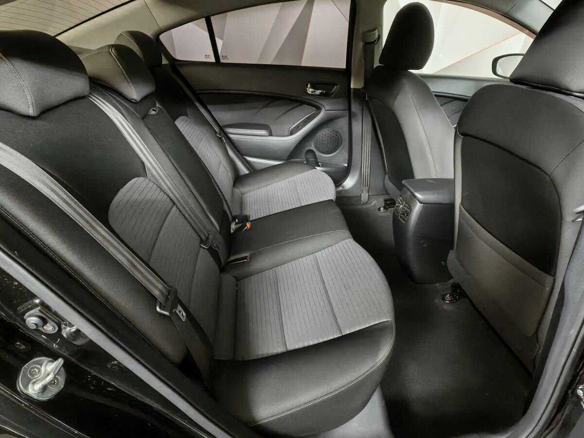 Kia Cerato с пробегом — 2018 год. Фото: #11