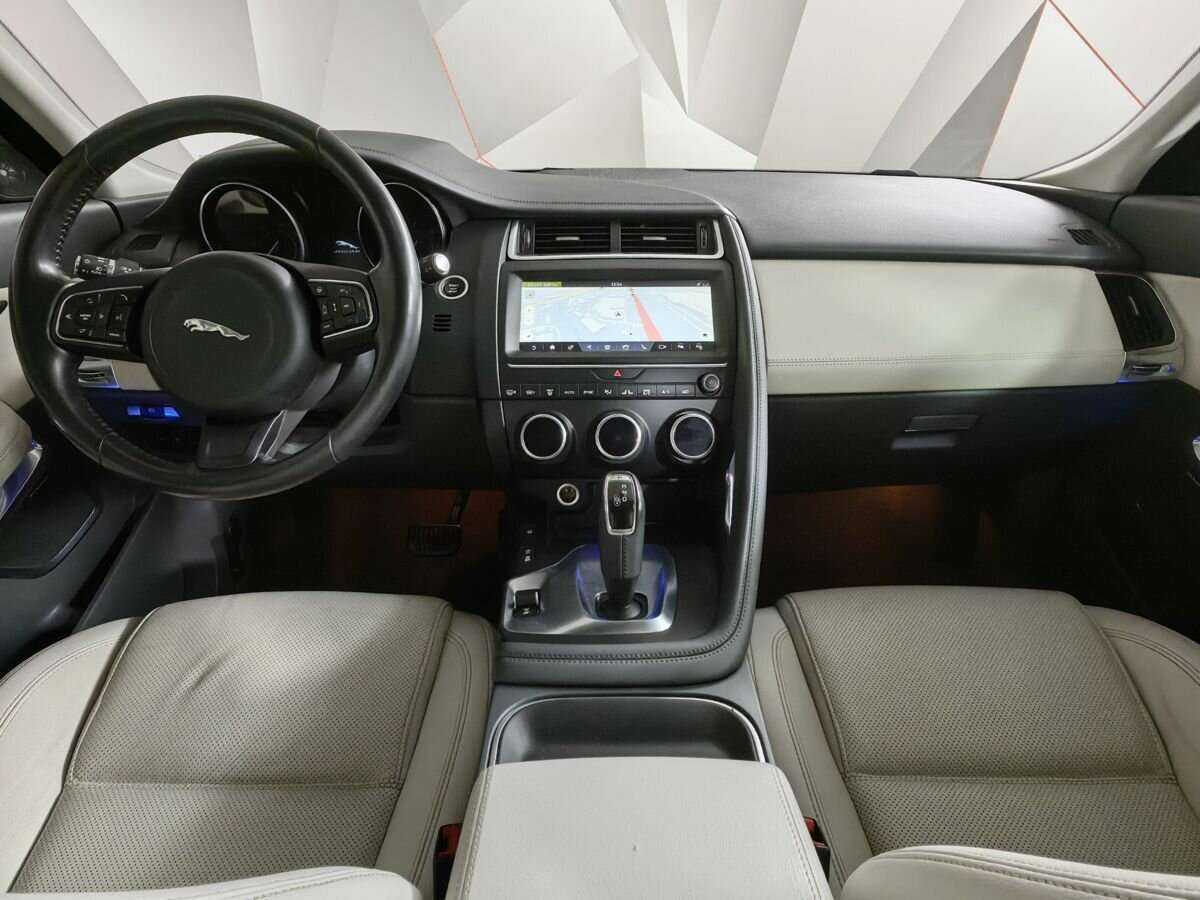 Jaguar E-Pace с пробегом — 2018 год. Фото: #9