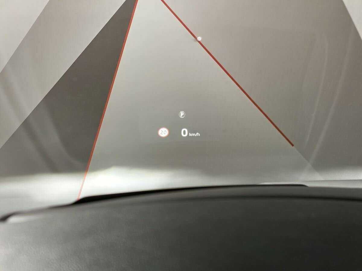 Jaguar E-Pace с пробегом — 2018 год. Фото: #18