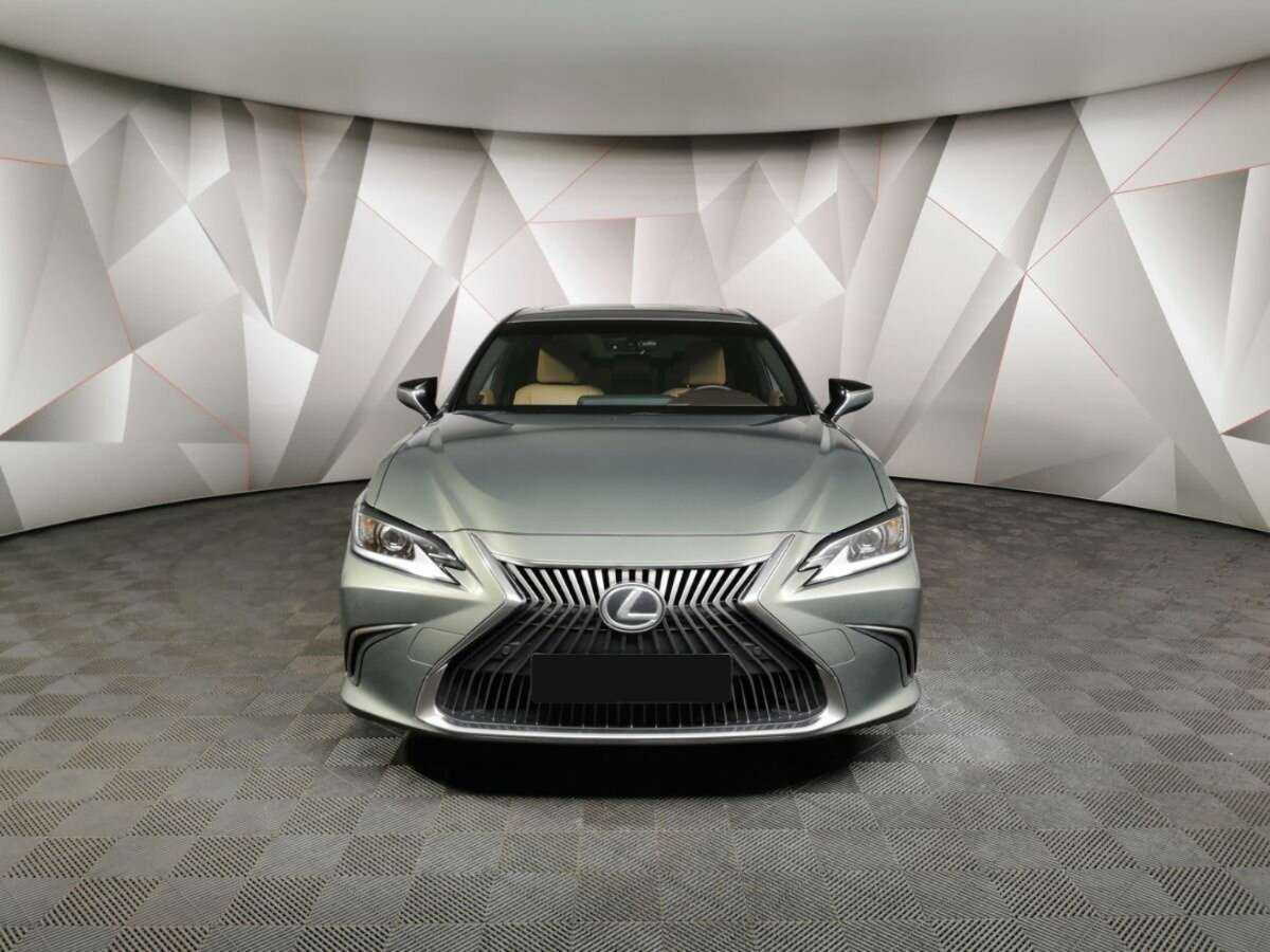 Lexus ES с пробегом — 2020 год. Фото: #4