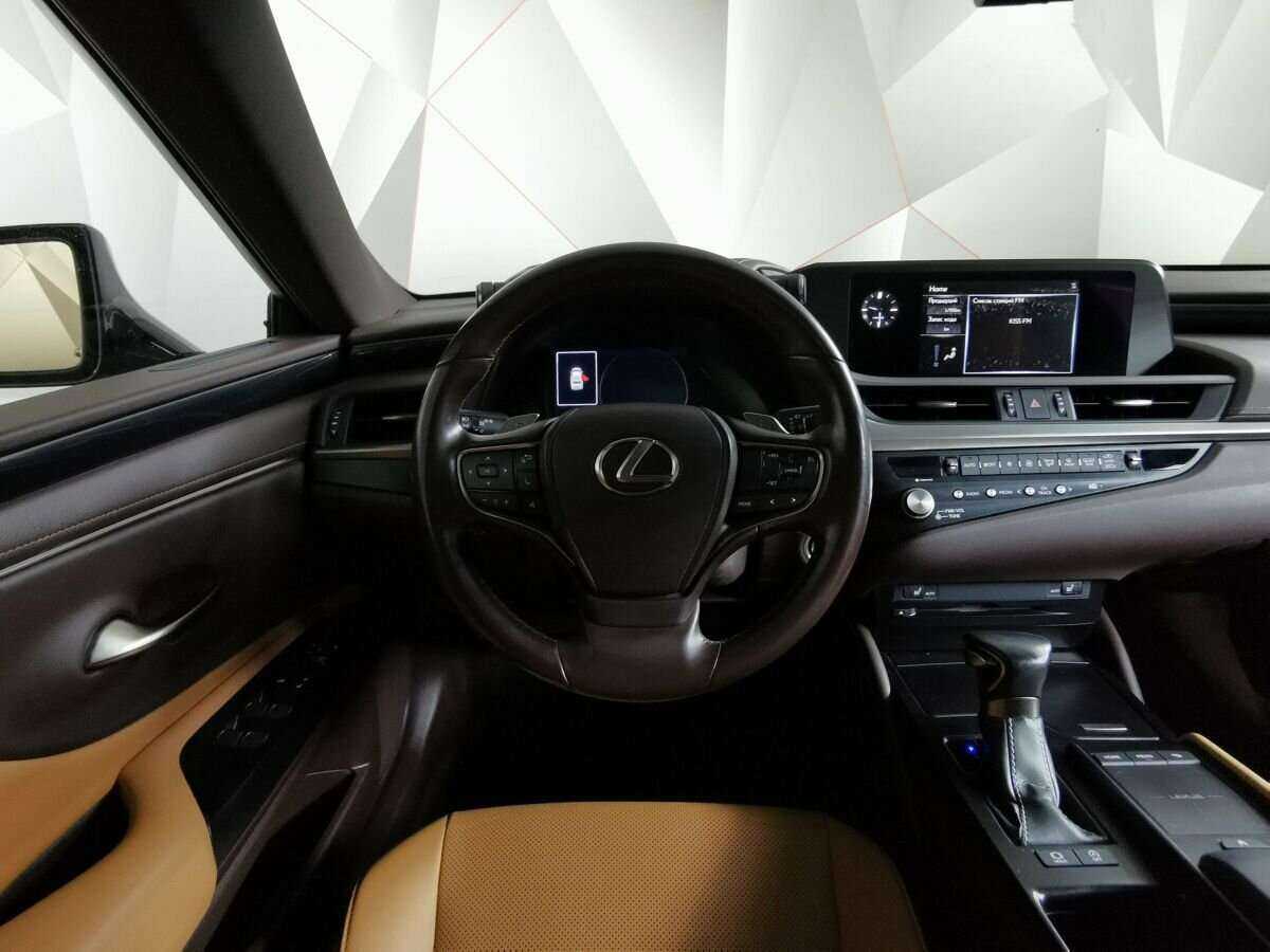 Lexus ES с пробегом — 2020 год. Фото: #12