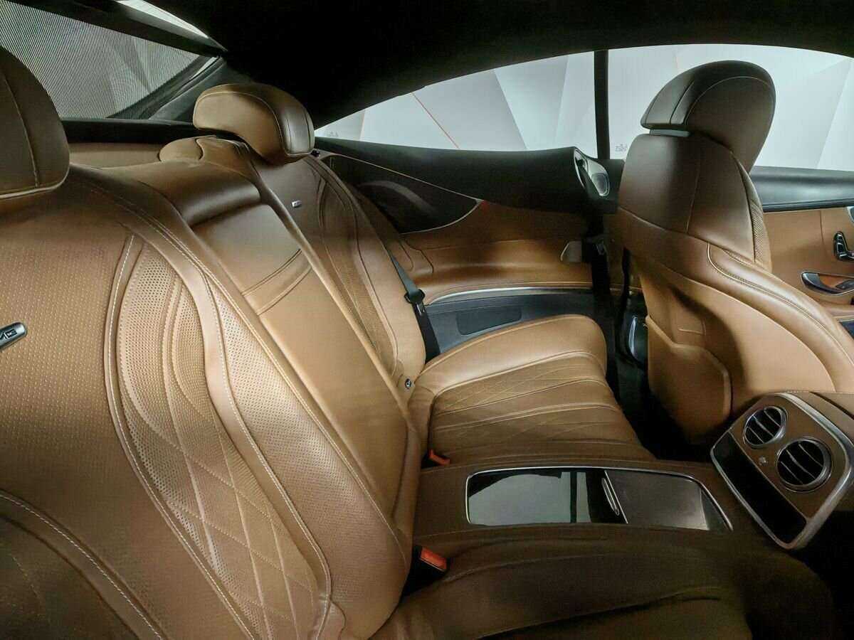 Mercedes-Benz S-Класс AMG с пробегом — 2015 год. Фото: #11