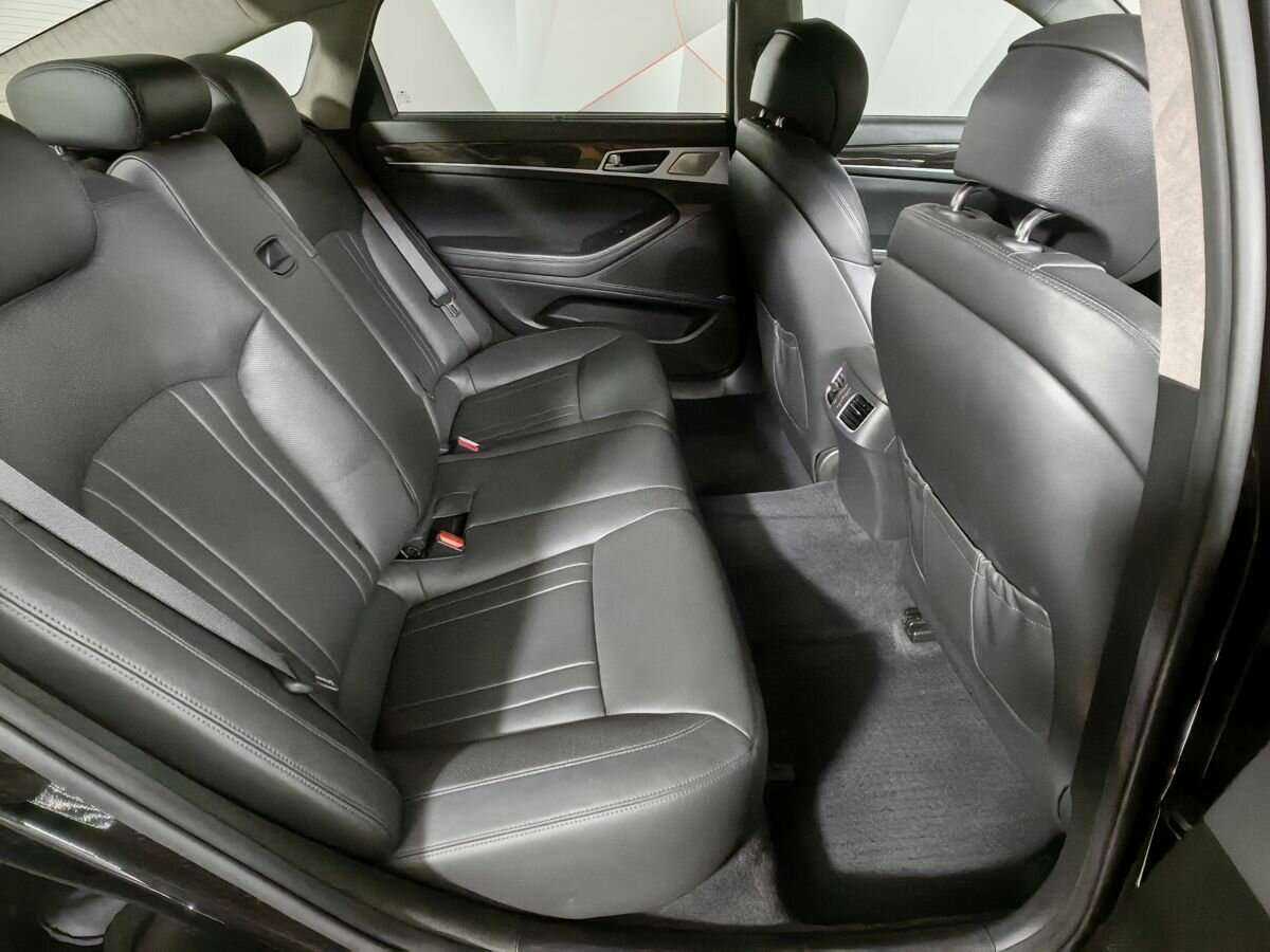 Genesis G80 с пробегом — 2018 год. Фото: #11