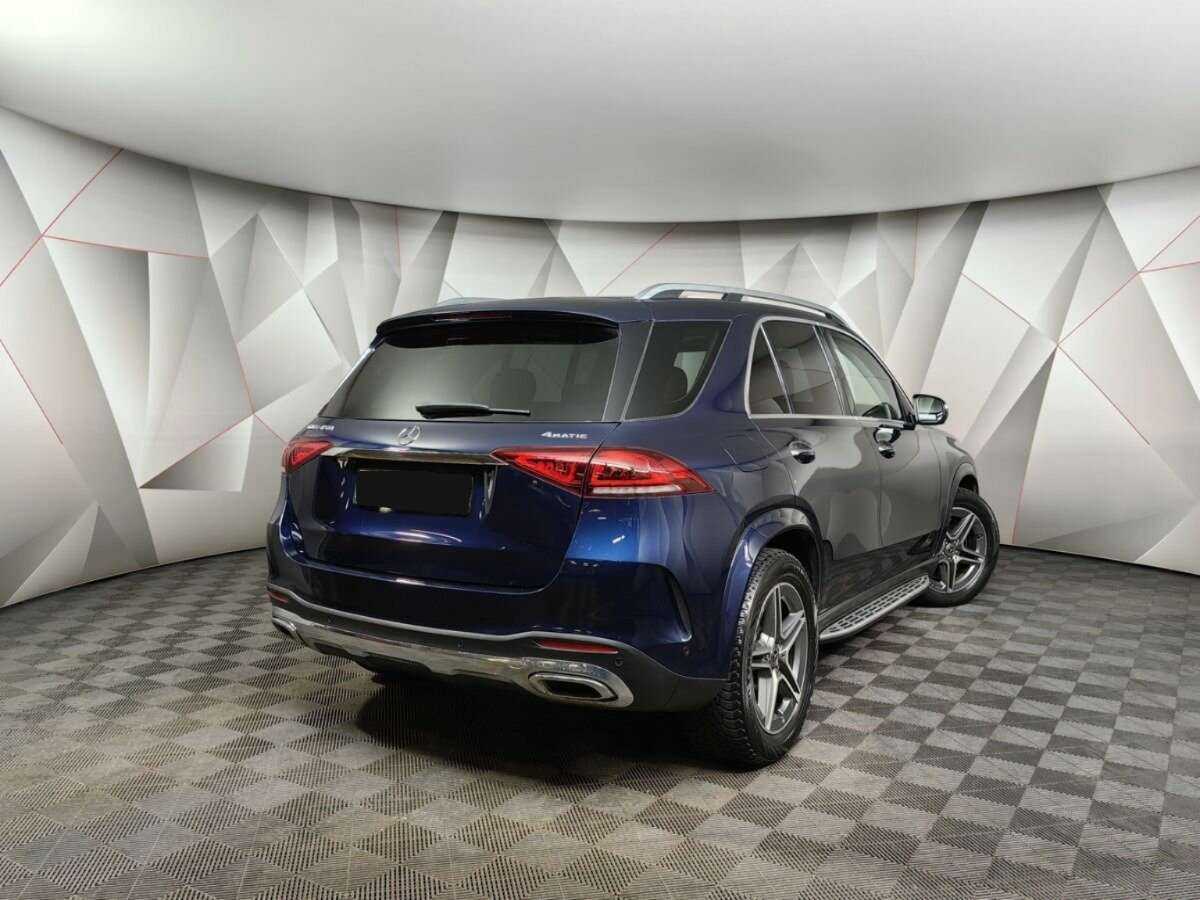 Mercedes-Benz GLE с пробегом — 2018 год. Фото: #1