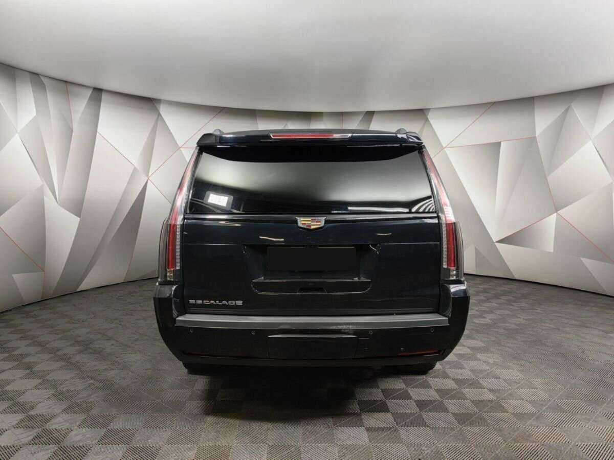 Cadillac Escalade с пробегом — 2019 год. Фото: #7
