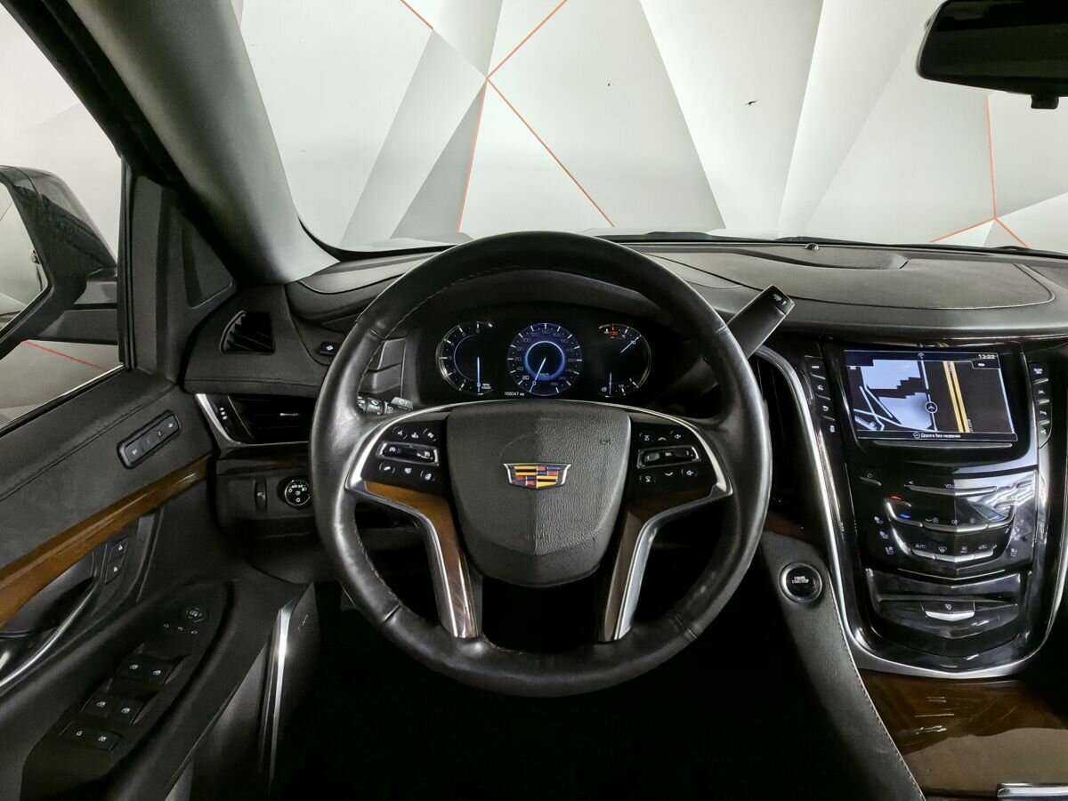 Cadillac Escalade с пробегом — 2019 год. Фото: #14