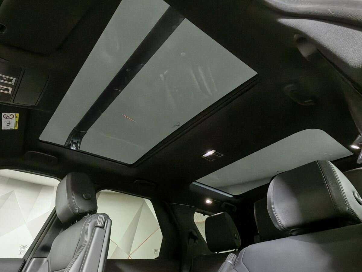 Land Rover Discovery с пробегом — 2018 год. Фото: #18