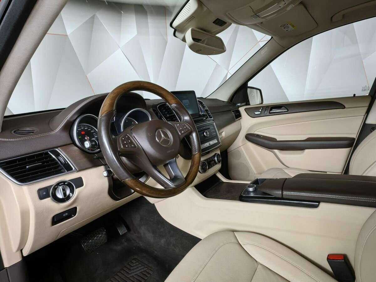 Mercedes-Benz GLE с пробегом — 2015 год. Фото: #13