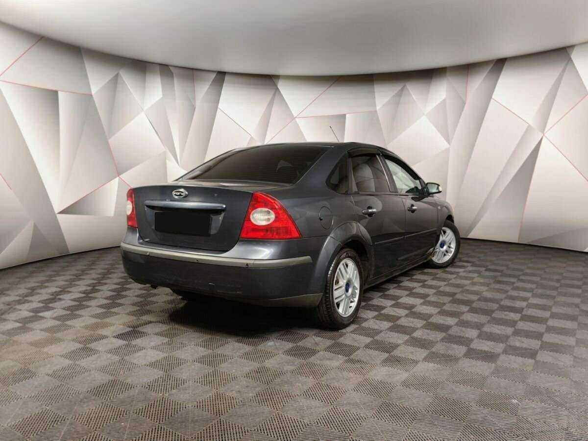 Ford Focus с пробегом — 2007 год. Фото: #1