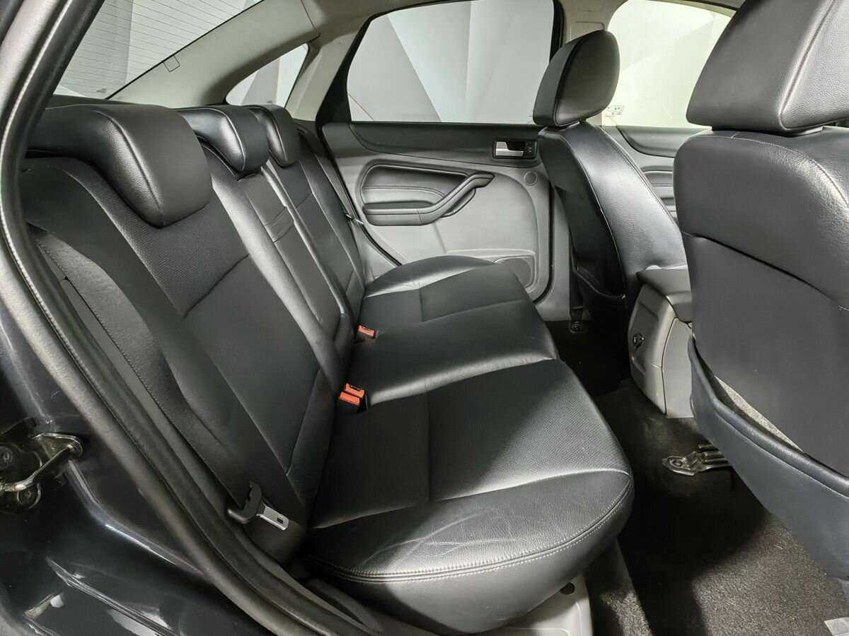 Ford Focus с пробегом — 2007 год. Фото: #11