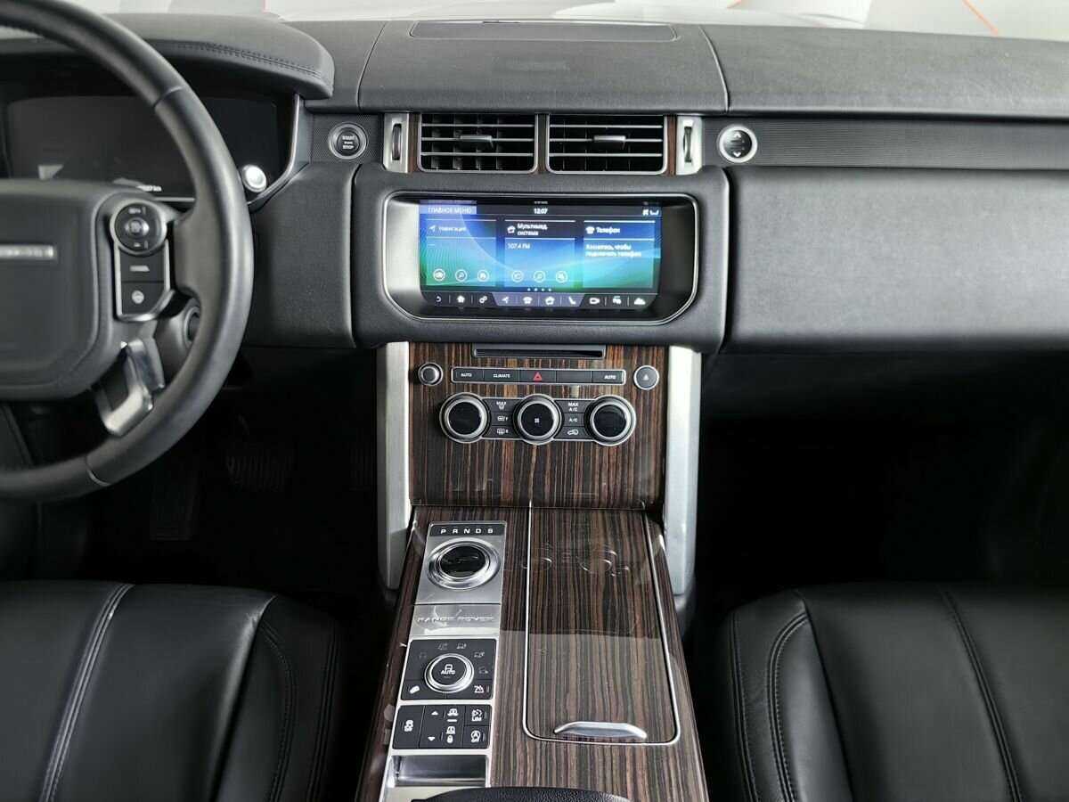 Land Rover Range Rover с пробегом — 2017 год. Фото: #10
