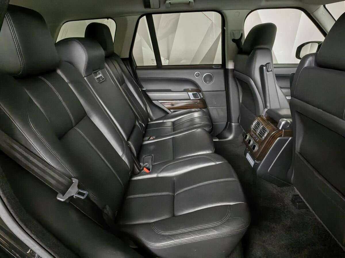 Land Rover Range Rover с пробегом — 2017 год. Фото: #11