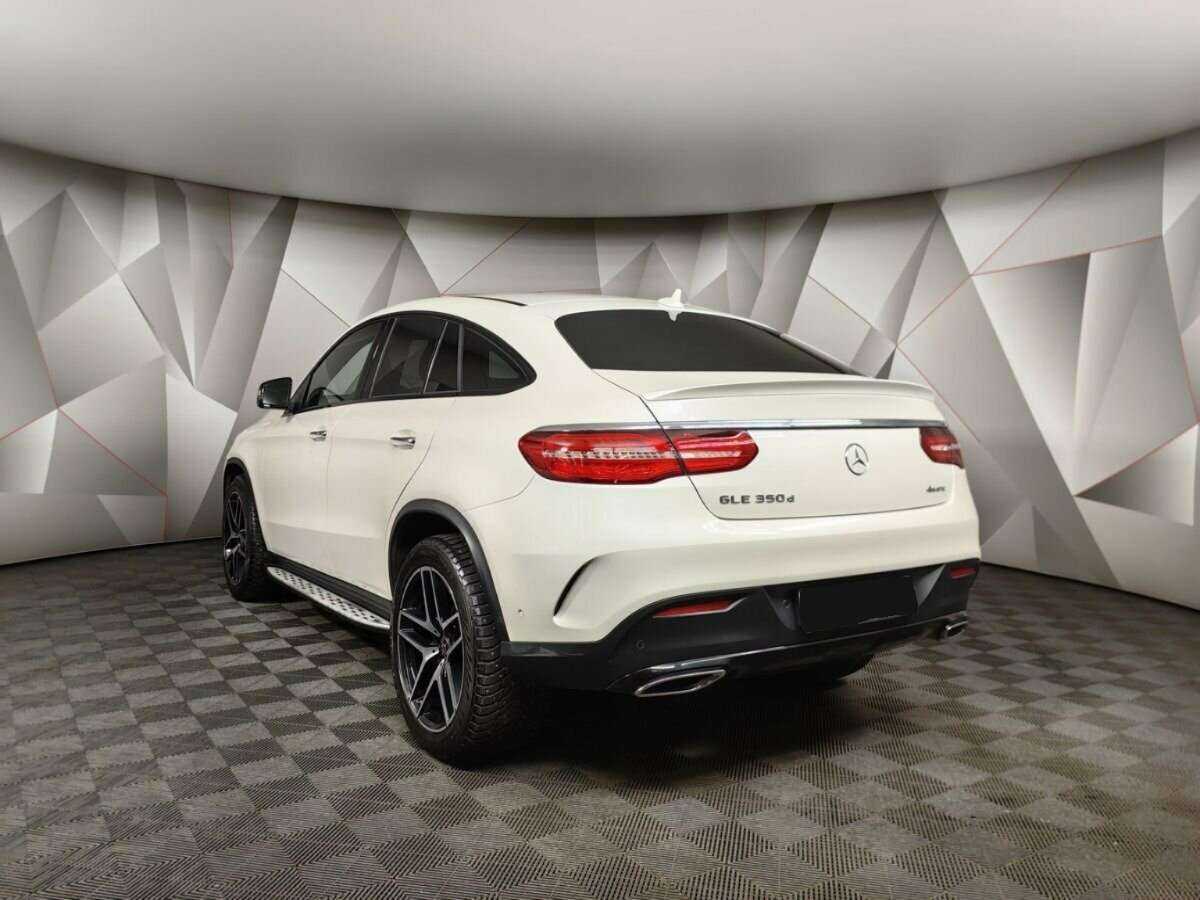 Mercedes-Benz GLE Coupe с пробегом — 2017 год. Фото: #3