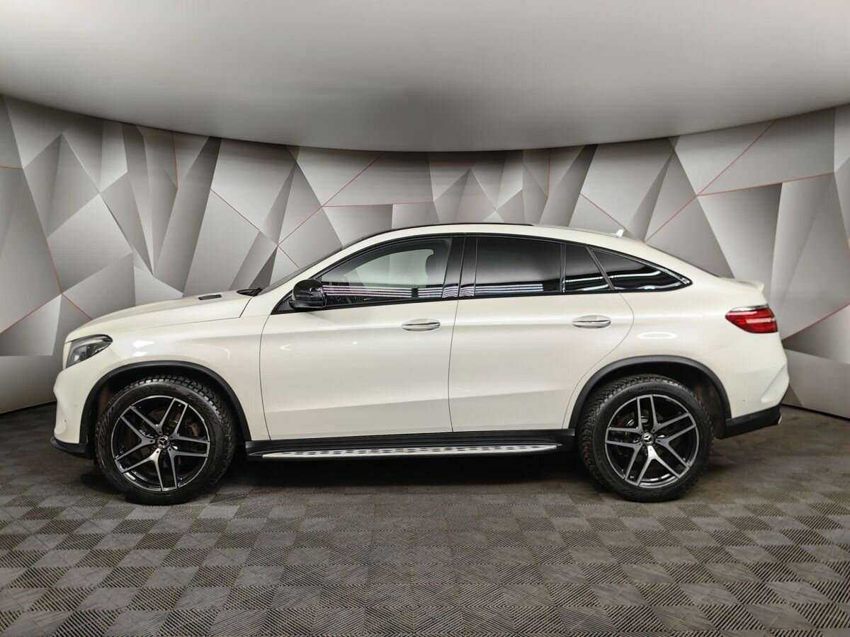 Mercedes-Benz GLE Coupe с пробегом — 2017 год. Фото: #4