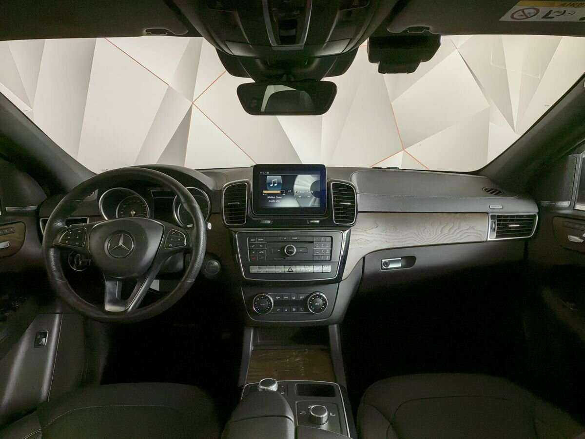 Mercedes-Benz GLE Coupe с пробегом — 2017 год. Фото: #8