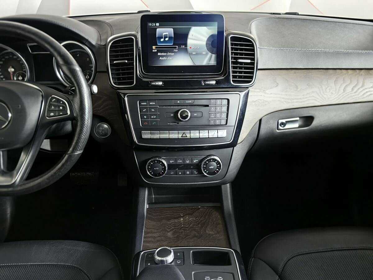 Mercedes-Benz GLE Coupe с пробегом — 2017 год. Фото: #9